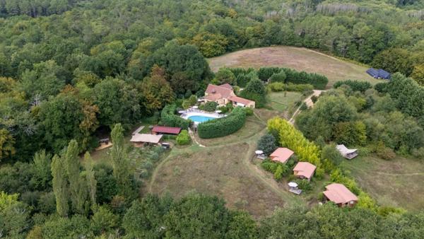 Une opportunité unique de gîte et glamping haut de gamme à proximité de Sarlat