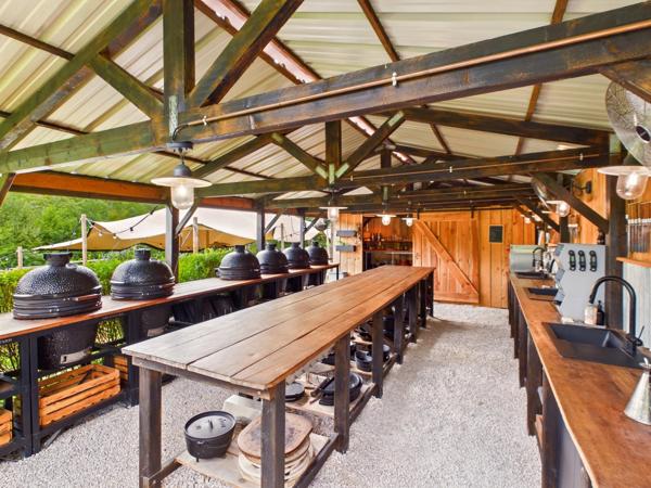 Une opportunité unique de gîte et glamping haut de gamme à proximité de Sarlat