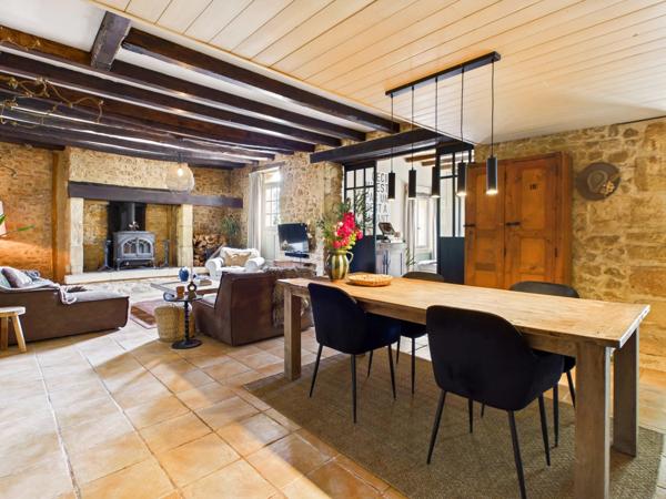 Une opportunité unique de gîte et glamping haut de gamme à proximité de Sarlat