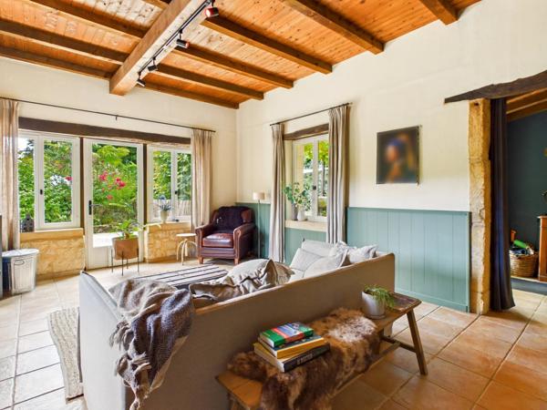 Une opportunité unique de gîte et glamping haut de gamme à proximité de Sarlat