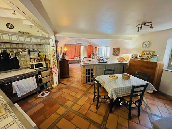 Gargas (84400) Villa de plain-pied proche village