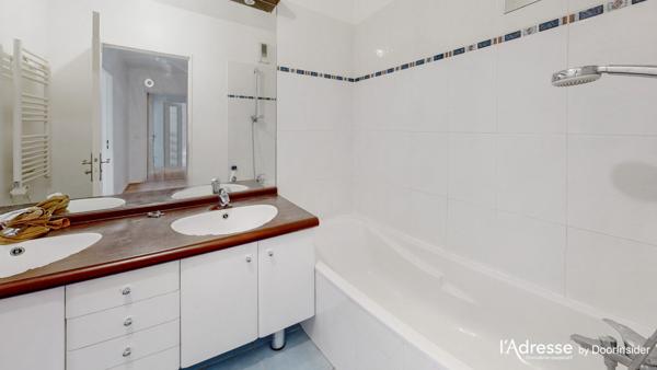 Appartement Le Plessis Robinson 3 pièce(s) 65.45 m2