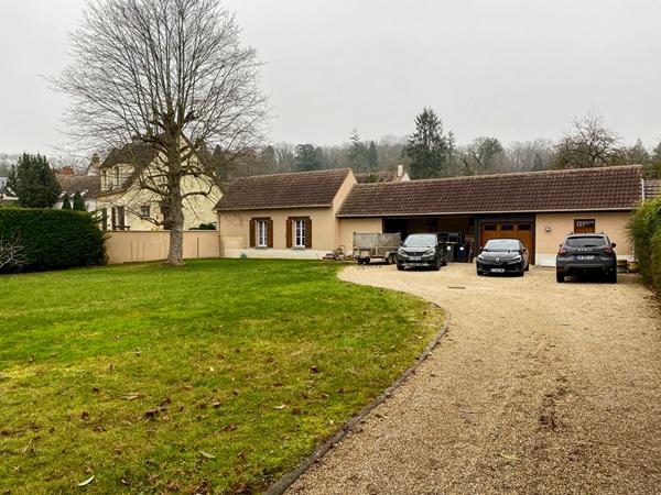 Superbe propriété située en plein coeur de village de Seraincourt