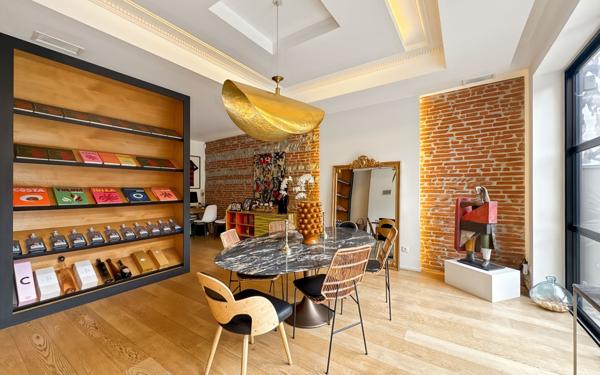 Maison à vendre    6 pièces • 260 m2 Toulouse