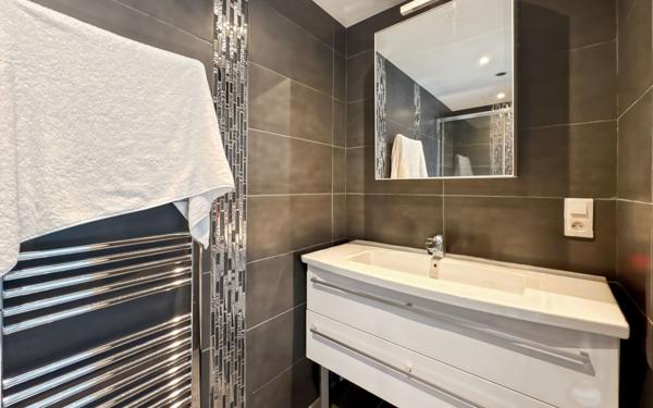 Maison à vendre    6 pièces • 260 m2 Toulouse