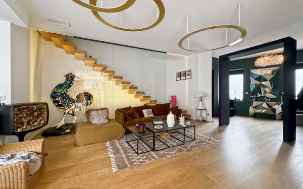 Maison à vendre    6 pièces • 260 m2 Toulouse