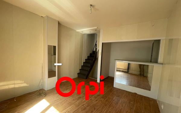 Maison à vendre    2 pièces •  La Verpillière