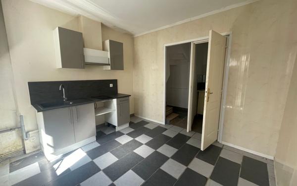 Maison à vendre    2 pièces •  La Verpillière