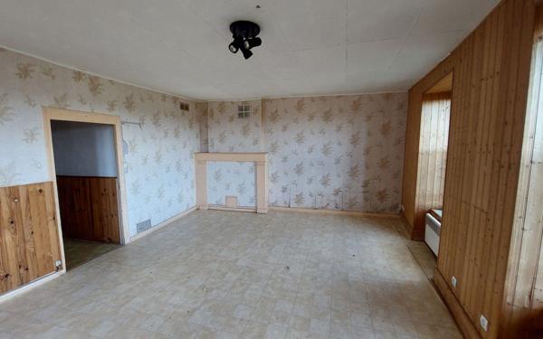 Maison à vendre    5 pièces • 200 m2 Moulins-la-Marche