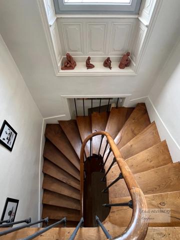 Maison Bourgeoise 9 pièces au coeur de LA ROCHE SUR YON (85)-Pentagone