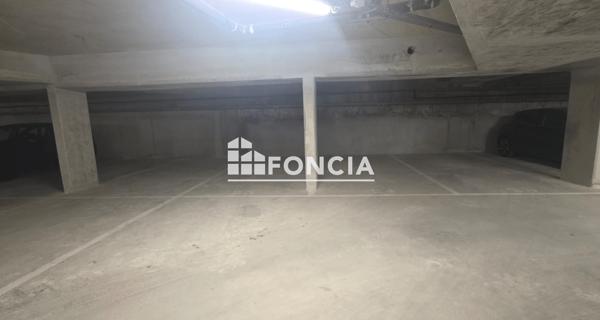 À vendre Parking 12.9 m² - Louvres 95380
