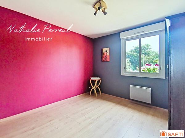 Maison familiale avec grand jardin arboré et sous-sol complet