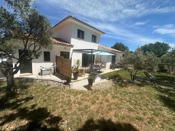 A VENDRE 83470 SAINT MAXIMIN LA SAINTE BAUME MAISON TYPE 5 DE 110M² SUR 807M² DE JARDIN GARAGE PISCINE