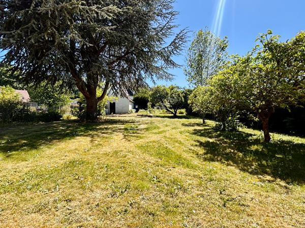 Maison 174m² avec vie de plain-pied en centre-ville de Marines