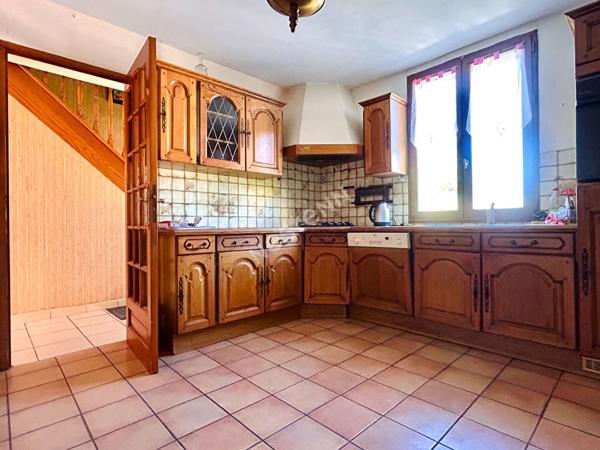Maison 174m² avec vie de plain-pied en centre-ville de Marines