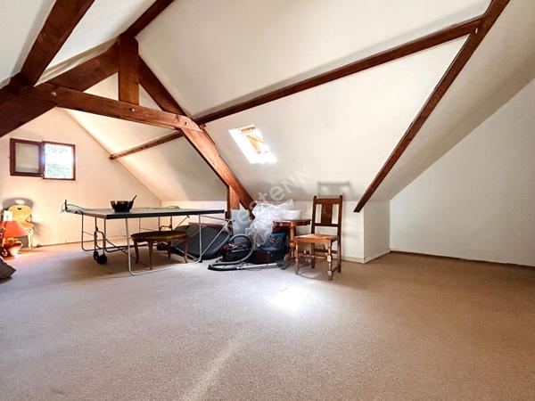 Maison 174m² avec vie de plain-pied en centre-ville de Marines