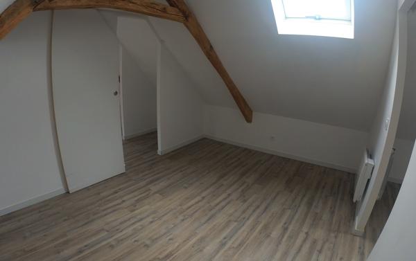 Maison 4 pièces 71,69 m² avec cour VIESLY