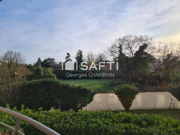 Résidence avec piscine au coeur de Meyzieu