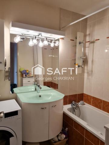 Résidence avec piscine au coeur de Meyzieu