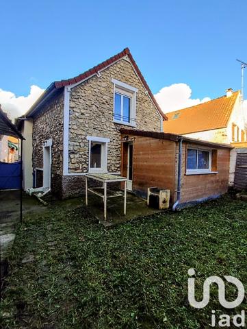 Maison 4 pièces de 115 m² à Marines (95640)