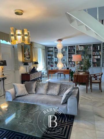 Lencloître, Propriété 6 Chambres -  416 m² à vendre