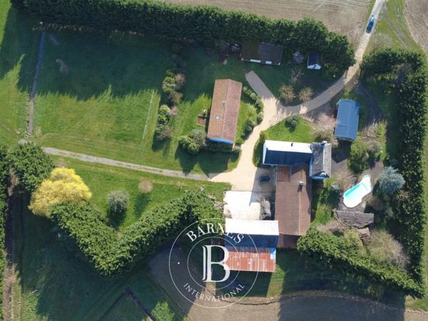 Lencloître, Propriété 6 Chambres -  416 m² à vendre
