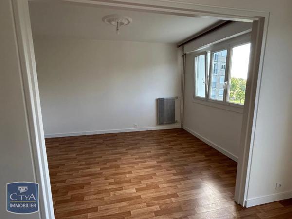 Appartement à louer 4 pièces 77.47m²