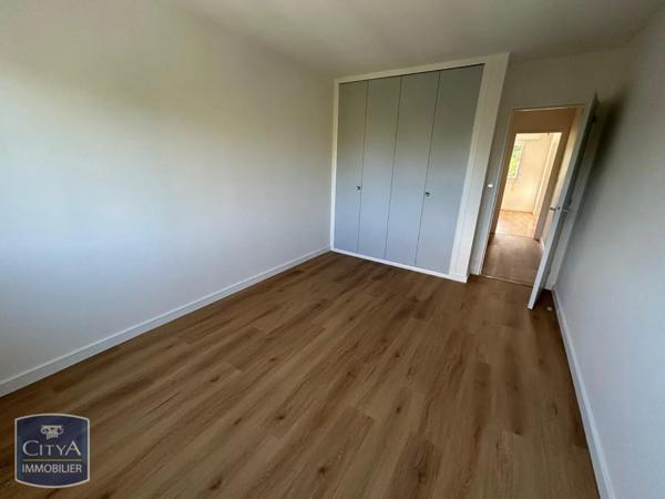 Appartement à louer 4 pièces 77.47m²