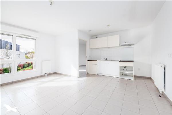Appartement à louer 705 € CC PESSAC 2 p 45 m² DPE C