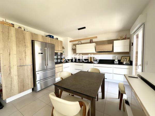 Appartement 3 pièces - 67 m² Exclusivité efficity