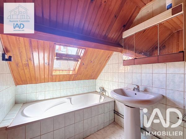 Maison à vendre 6 pièces 121,69 m² Sancoins