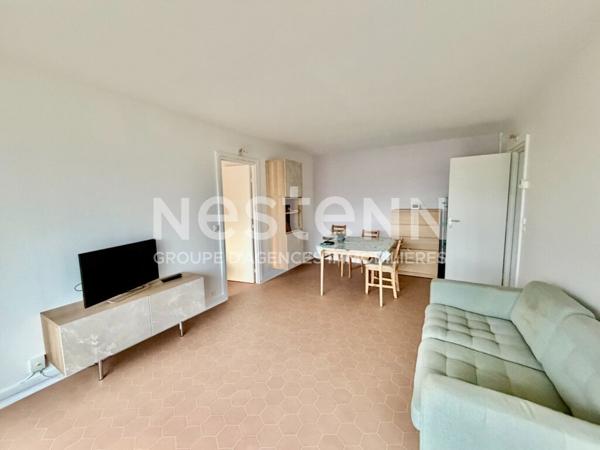 Appartement Saint Maurice 2P 47 m2 grand balcon et cave