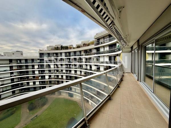 Appartement Saint Maurice 2P 47 m2 grand balcon et cave