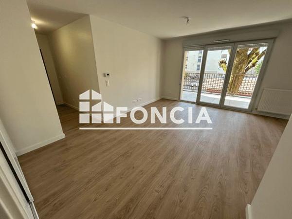 Location Appartement 2 pièces 44.2 m² - 69 RUE ROGER SALENGRO Amberieu En Bugey 01500