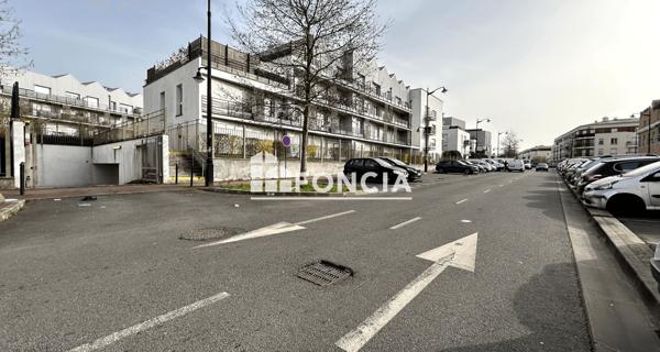 À vendre Studio 29 m² - Corbeil-essonnes 91100