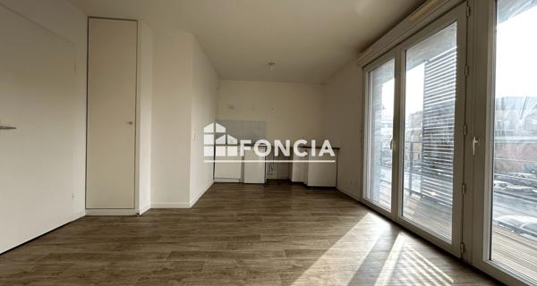 À vendre Studio 29 m² - Corbeil-essonnes 91100