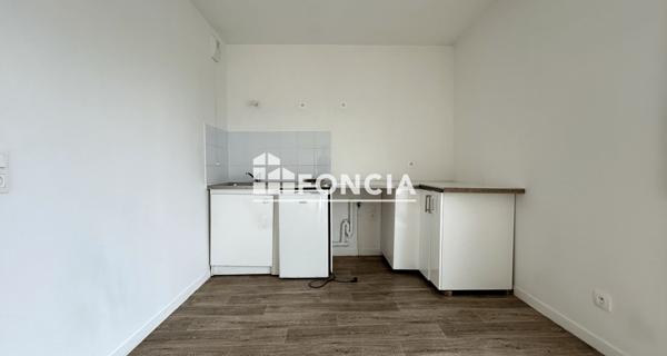 À vendre Studio 29 m² - Corbeil-essonnes 91100