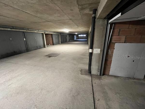 Parking / box  sécurisé LES MAILLETS - 13.8 m2