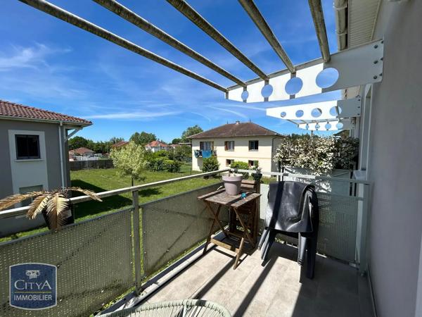 Appartement à louer 2 pièces 48.15m² Tarbes (65000)