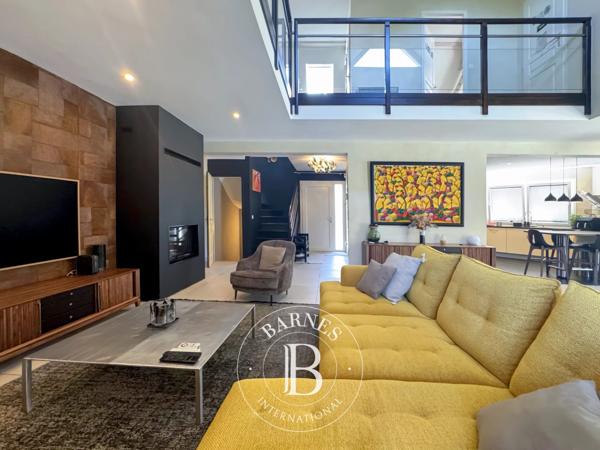 Annecy, Maison 4 Chambres -  213 m² à vendre