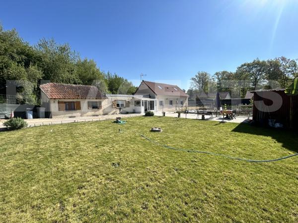 Maison Familiale de 144 m² à Villemandeur – Grand Terrain de 1 785 m²
