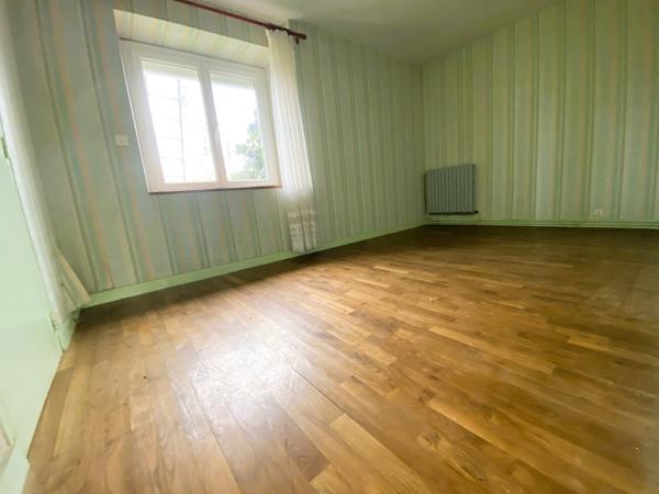 Monterfil (35160) Belle Longère en campagne