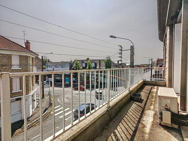 Appartement Brive La Gaillarde quartier des Rosiers - 106 m2 - 2 ème étages - balcon - cave - 3 chambres