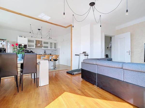 Appartement Brive La Gaillarde quartier des Rosiers - 106 m2 - 2 ème étages - balcon - cave - 3 chambres