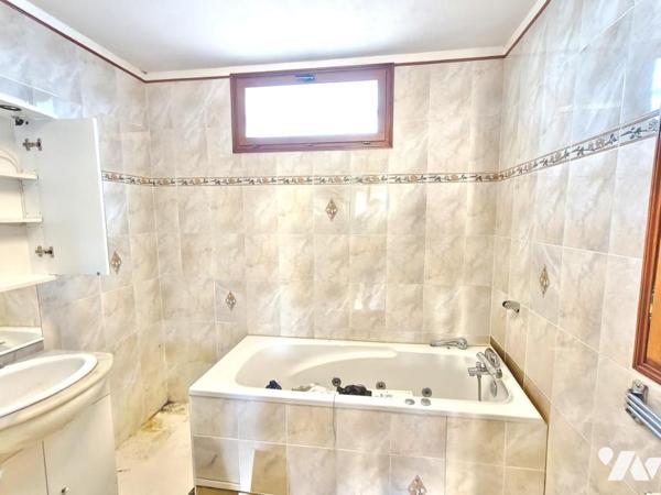 A VENDRE A CERNAY LES REIMS - Maison avec 4 chambres d'env. 110m²