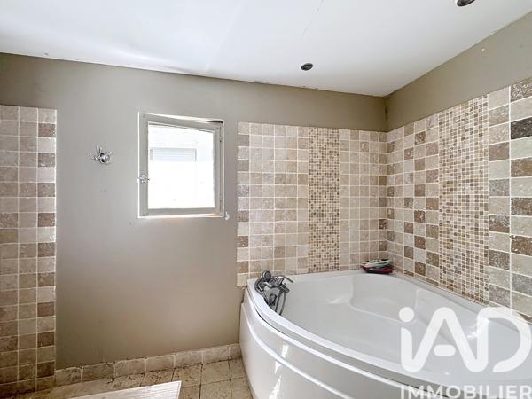 Maison à vendre 5 pièces 205 m² Plélan-le-Petit