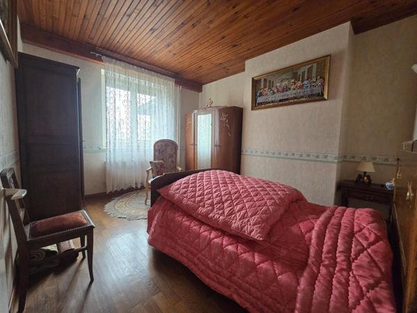 une propriété avec dépendances à Auxonne