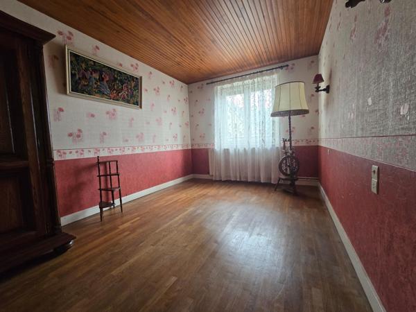 une propriété avec dépendances à Auxonne