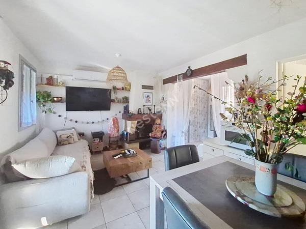 Maison à Pignans : Un Havre de Paix au Coeur de la Campagne et à deux pas du village