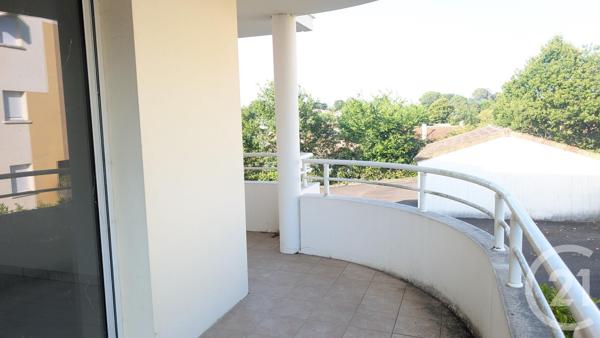 Appartement F2 à vendre  2 pièces - 50,14 m 2   ST PIERRE DU MONT  - 40